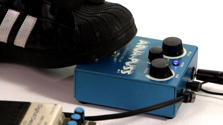 Примочки для гитары. Типы эффектов гитарных педалей