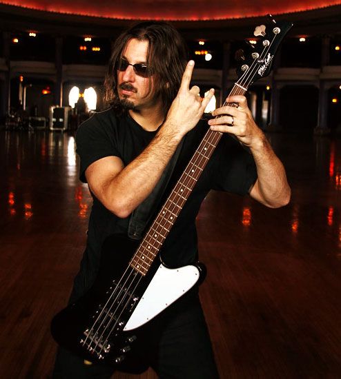 Как выбрать бас-гитару для начинающих